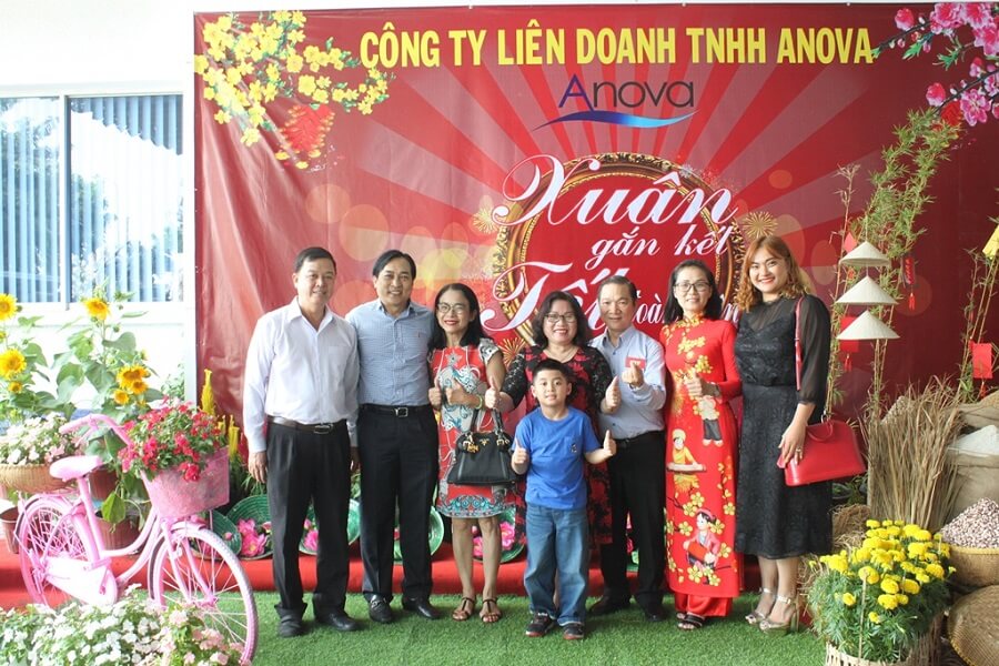Tổng giám đốc Nguyễn Hiếu Liêm tại Tiệc tất niên 2019 Công ty Liên doanh TNHH Anova