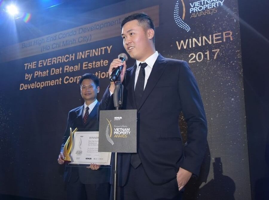Phó chủ tịch Nguyễn Tấn Danh tại Lễ trao giải Vietnam Property Awards 2017