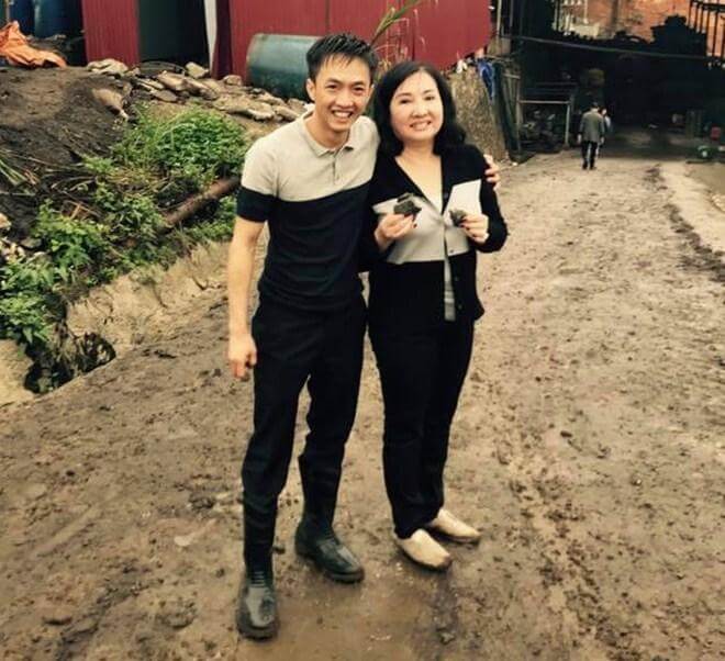 Bà Nguyễn Thị Như Loan và con trai doanh nhân Nguyễn Quốc Cường (Cường đô la)